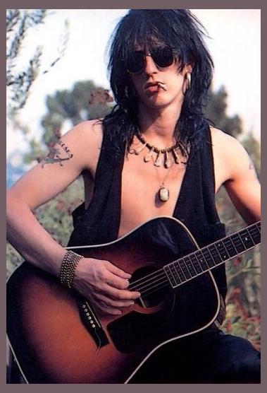 Izzy Stradlin